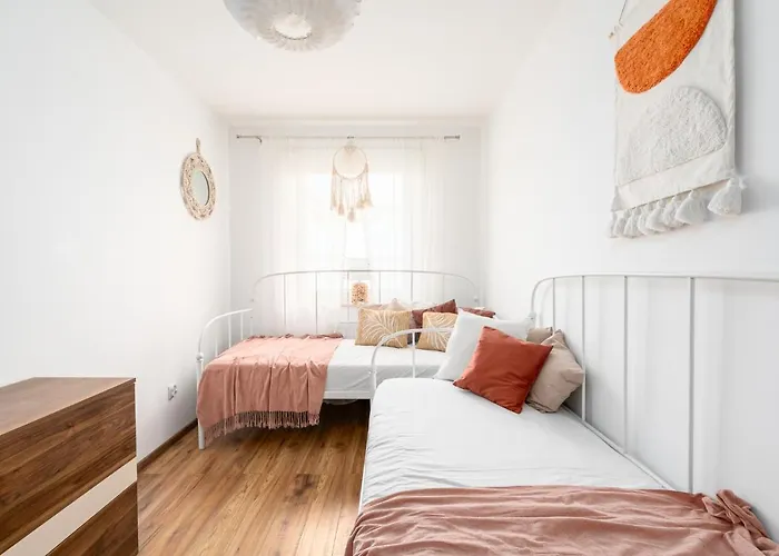 A.s. Teczowa Street 3 شقة *